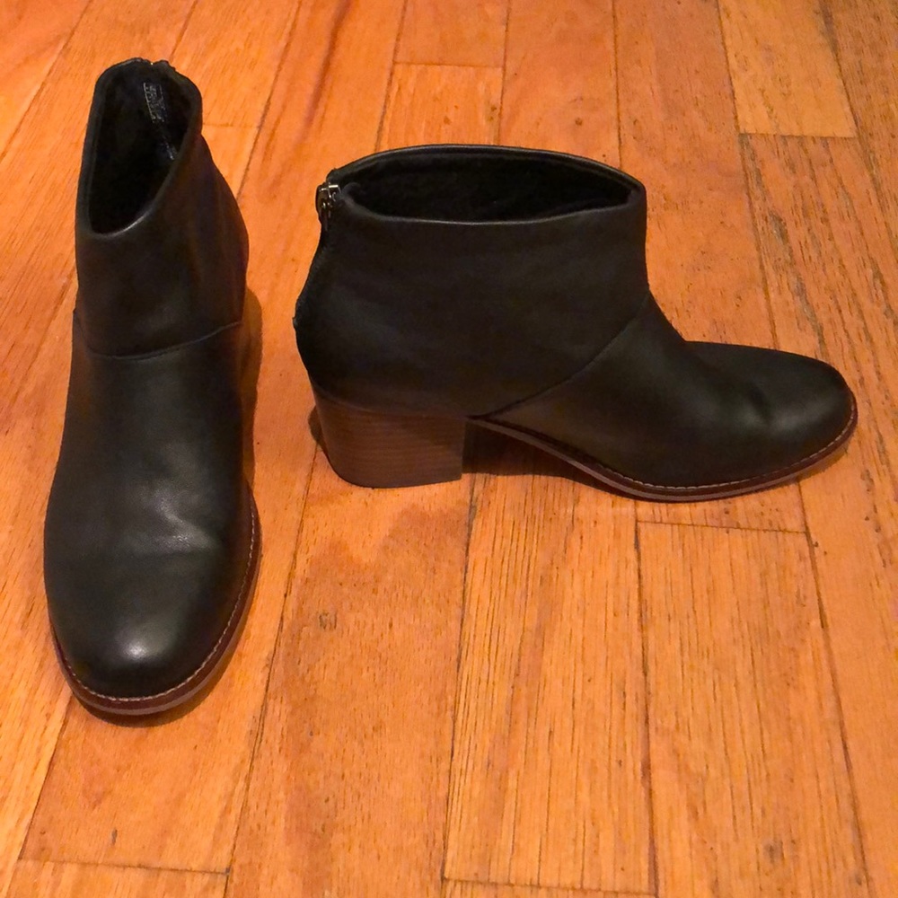 TOMS  “Leila” Leather Ankle Boots
